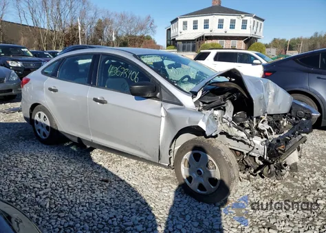 2016 Ford Focus S из США, поврежденный, VIN 1FADP3E29GL288026